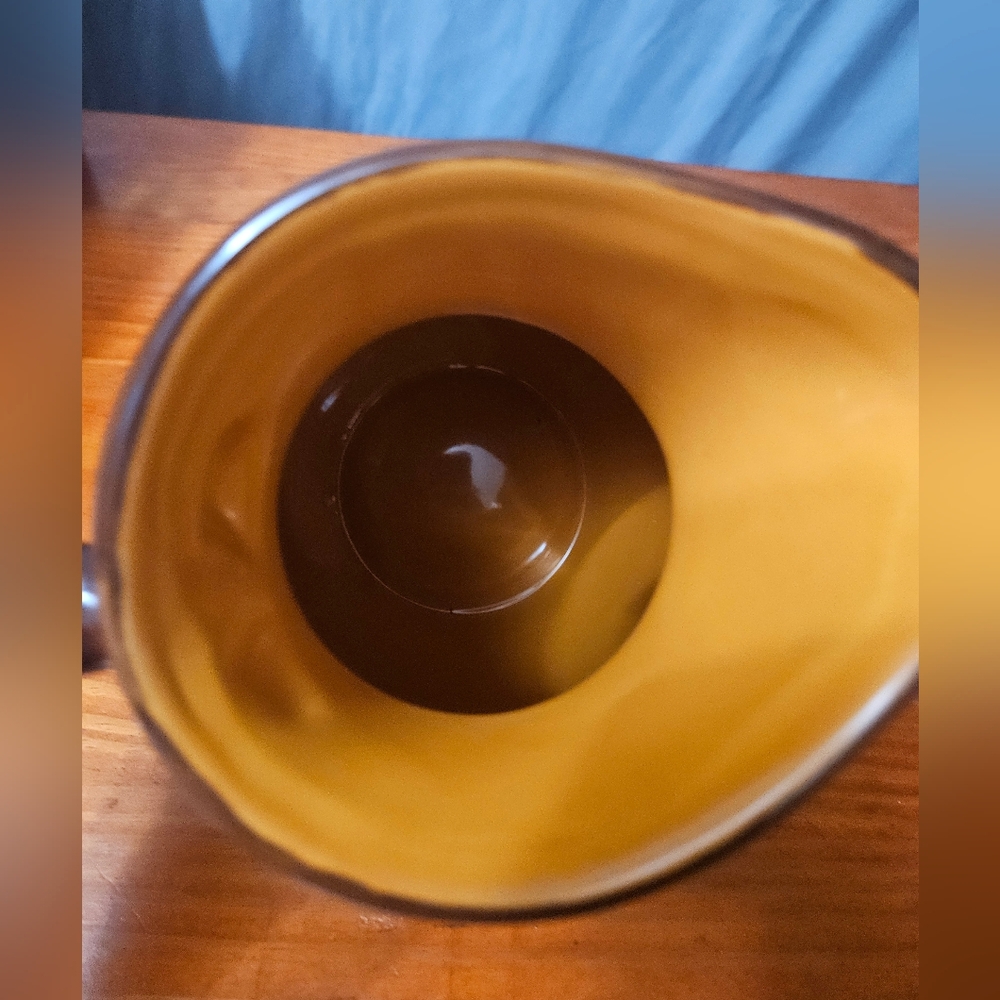Celebrating Home 3 QT Pitcher Tuscan Gold Stoneware! - Picture 2 of 7